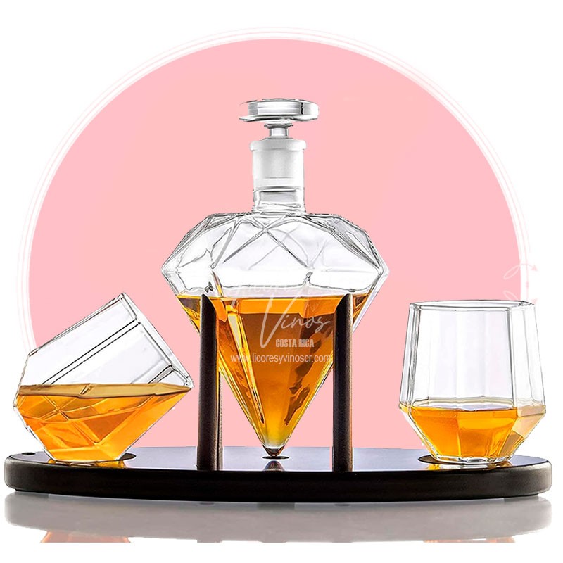Set Decantador de Whisky Forma de Diamante + 2 Vasos base de Madera